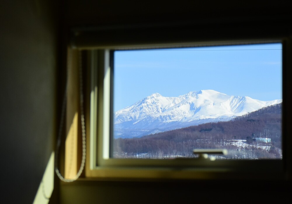 【Garden 連泊プラン】旭山動物園まで10分、美瑛・富良野へも好アクセス　薪ストーブ体験付