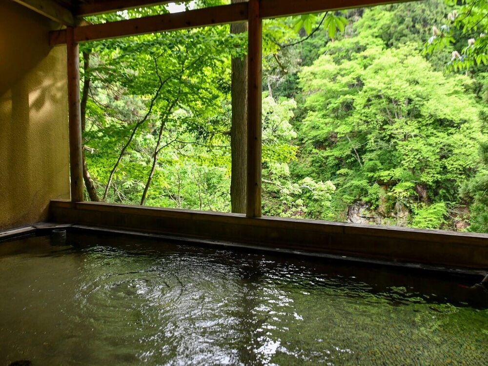 【連泊限定】2泊目からお食事グレードアップ！毎日飽きない米沢牛料理と絶景白布温泉で贅沢湯治〇2食付