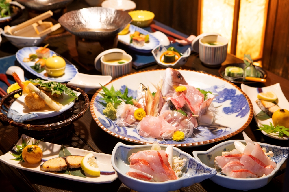 海の幸を満喫！地魚皿盛り＆金目鯛のしゃぶしゃぶプラン♪【貸切風呂が何度でも無料】