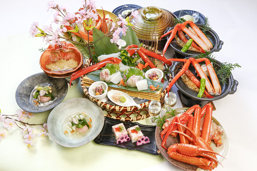 【素泊まり】祝！！大阪なんば　香住蟹一番店オープン記念協賛特別プラン 【お客様評価★4.6以上のお店】華和ゐ 城崎店（夕食）で食す、 本場のタグ付きブランドガニ「香住ガニ」＋素泊まりセットプラン ＋さらに嬉しい「城崎サイダー」お一人様１本付