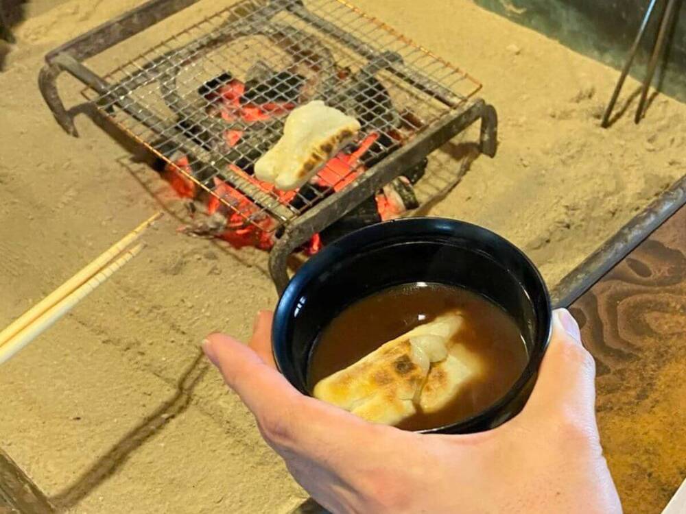 【囲炉裏体験】冬ならではの贅沢！焙じ茶＆お汁粉作り体験！白布温泉の雪景色〇平日限定お手ごろ2食