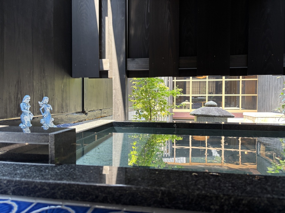 岩盤浴とお庭を望む露天風呂でお籠りプラン