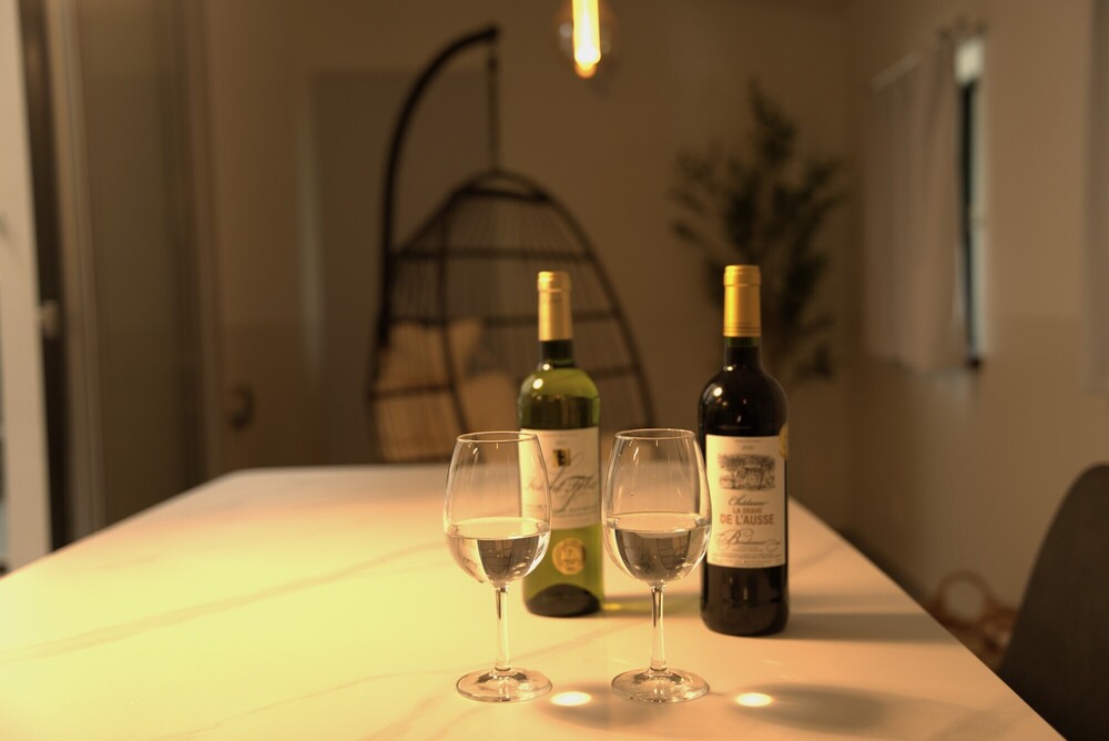 【別邸 ～花鳥風月～ レイトチェックイン】アイランドキッチン＆薪ストーブ　お好きな食材を持込みBBQ、鍋などをお楽しみ下さい