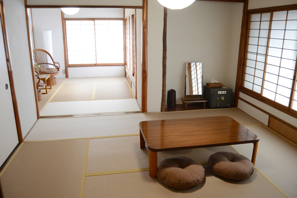 ゆふやみ｜和室14畳・定員1〜4名