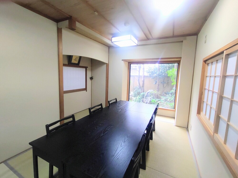 【陶芸体験】　2部 11：30～　粟田の間　2～4名様　