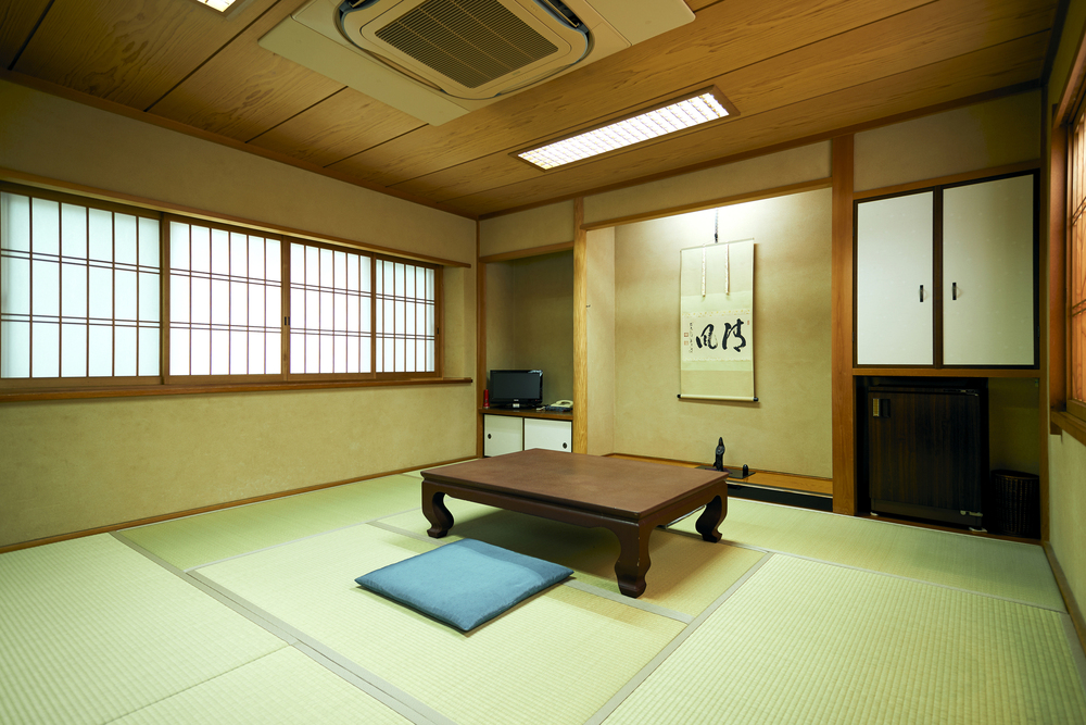 東山の間　9畳　（お手洗い・洗面付き）1～2名様用