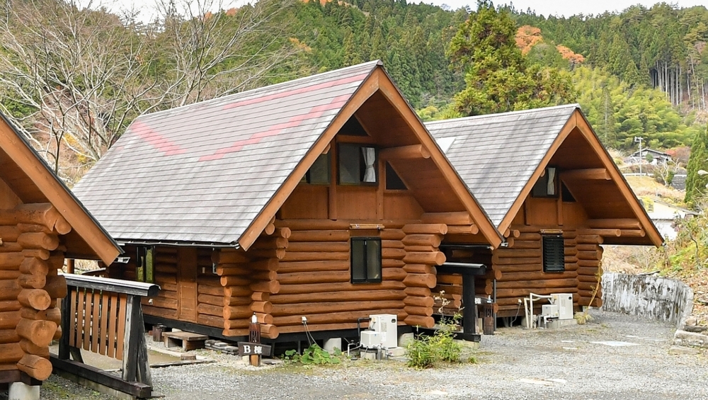 B棟ログハウス／定員6名【BBQテラス付き】ペット同伴OK