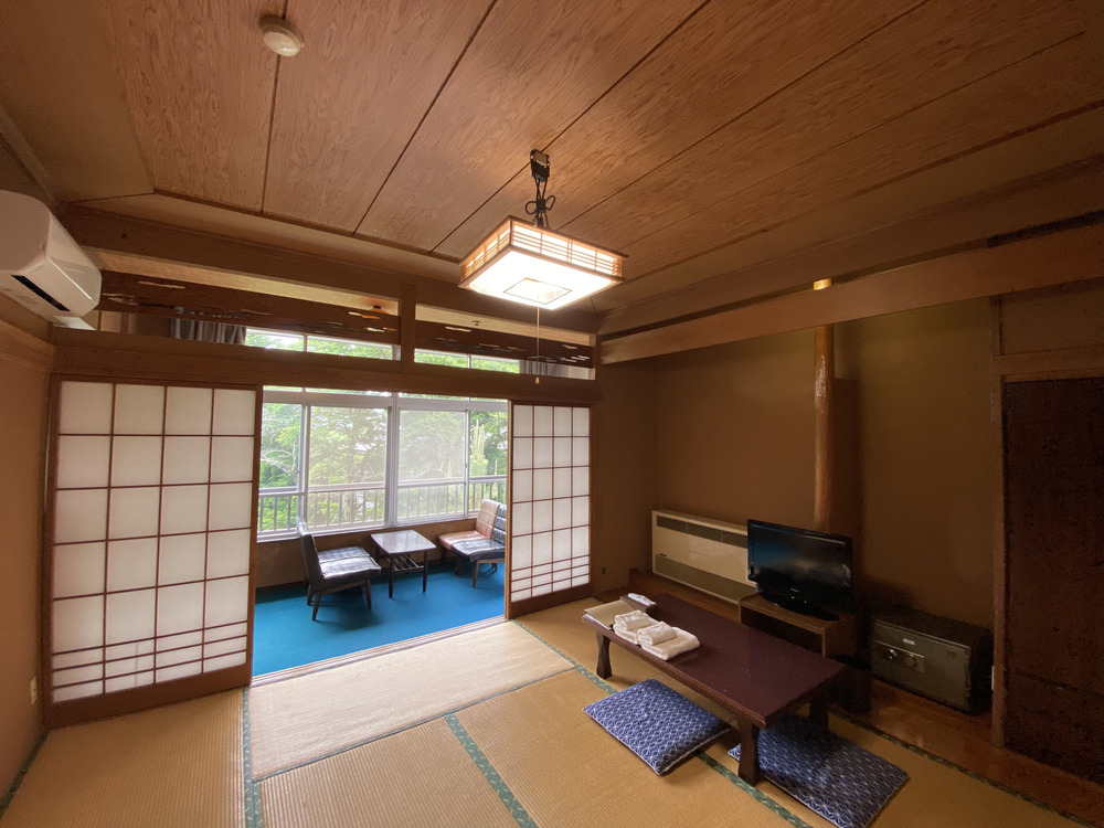 和室・プレミアム布団（＋2,200円/1泊、現地精算となります）