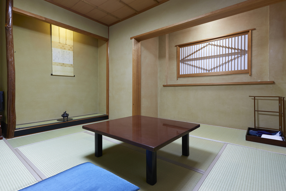 平安の間　7.5畳　（お手洗い・洗面共用）1～2名様用