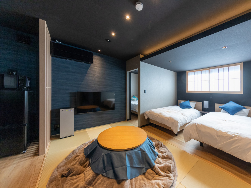 デラックスフォースルーム