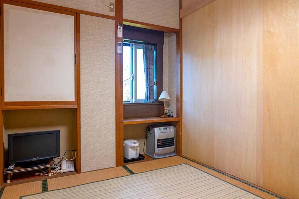4畳 和室（定員1名）